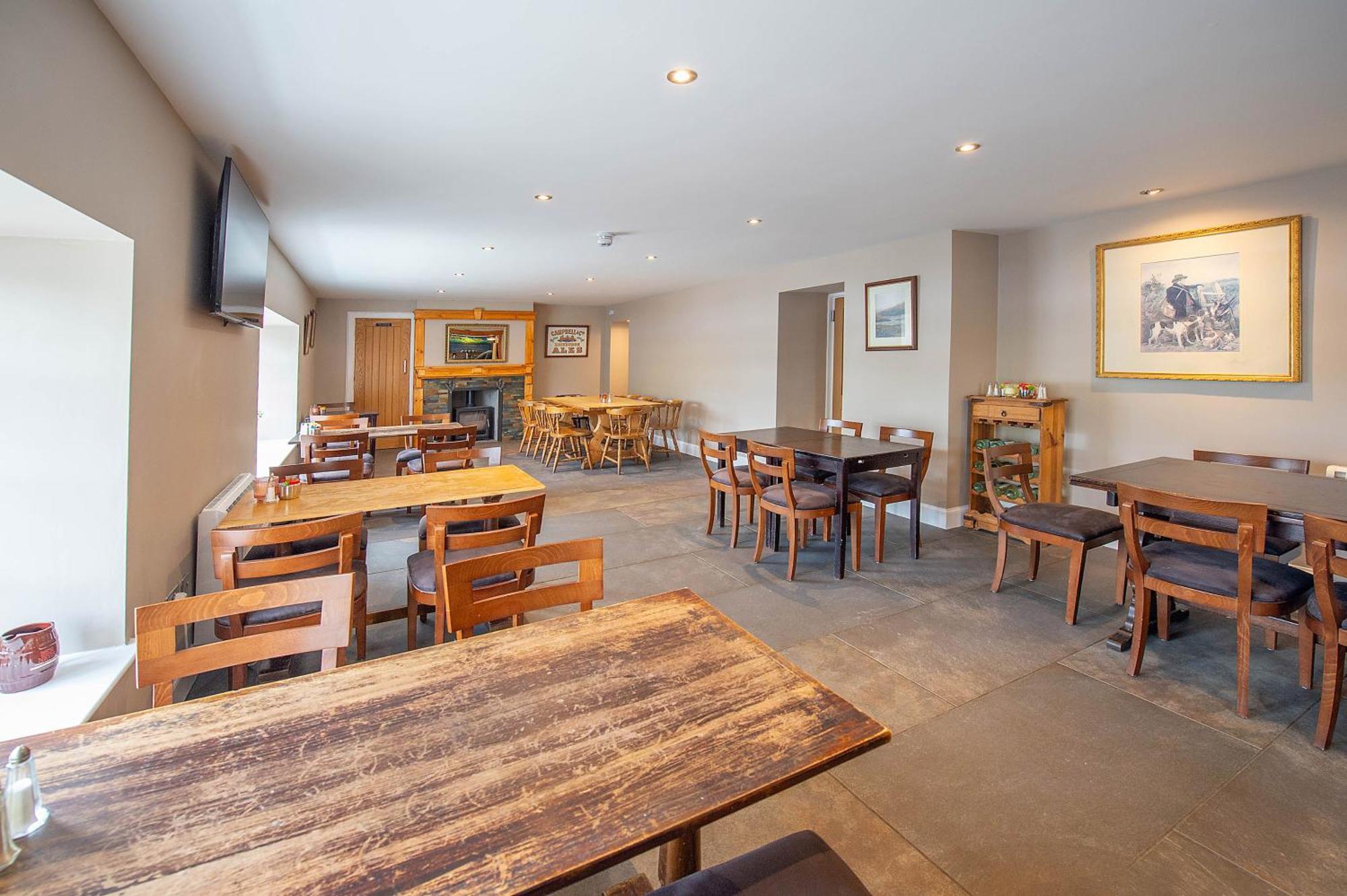 The Clachan Hotel, Lochearnhead Exterior photo
